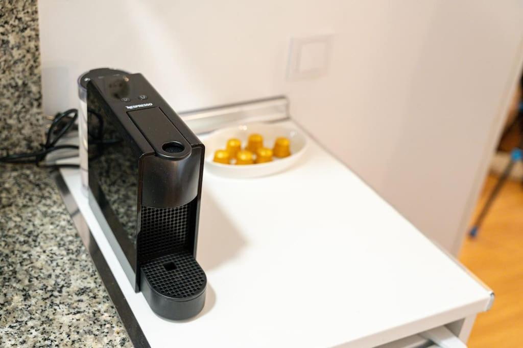 Encantador Apartamento Con Patio Málaga Exteriör bild