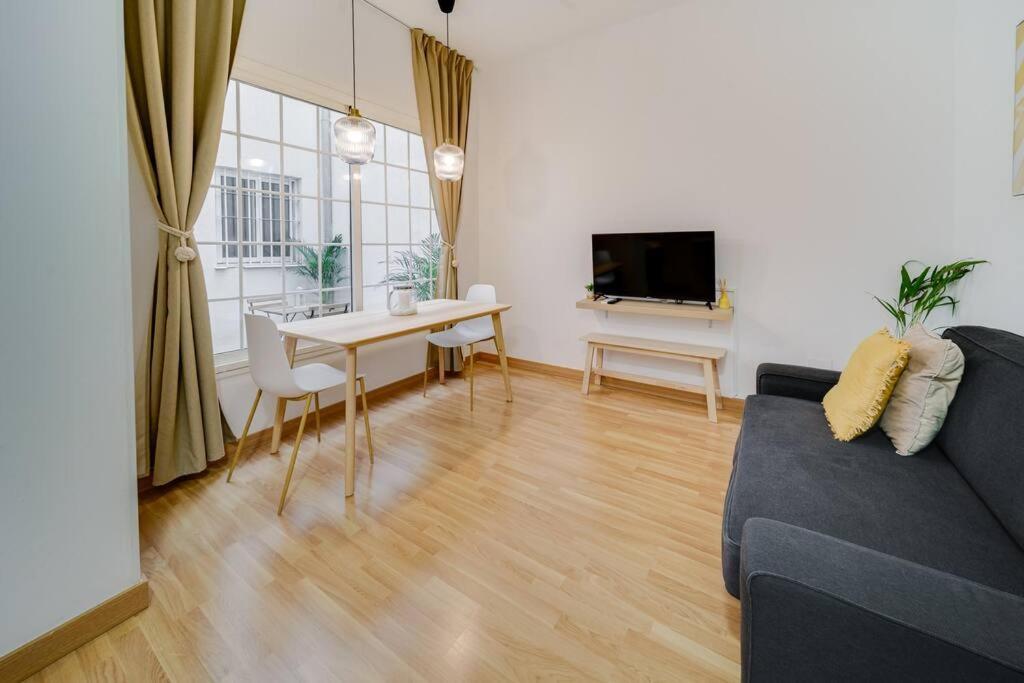 Encantador Apartamento Con Patio Málaga Exteriör bild