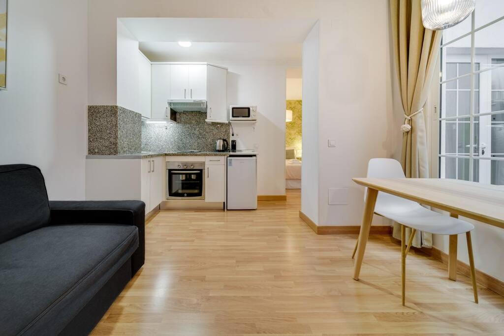 Encantador Apartamento Con Patio Málaga Exteriör bild